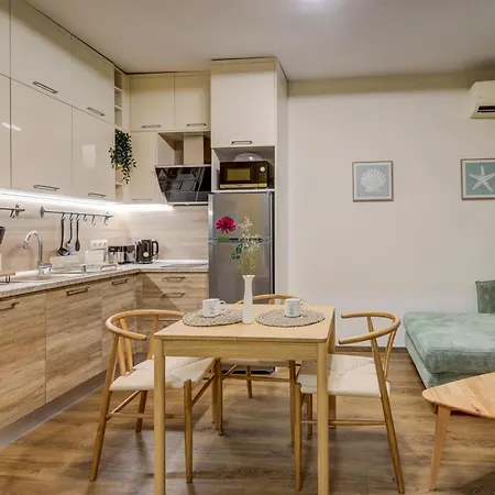 Premium Center By Apartmax Апартаменти